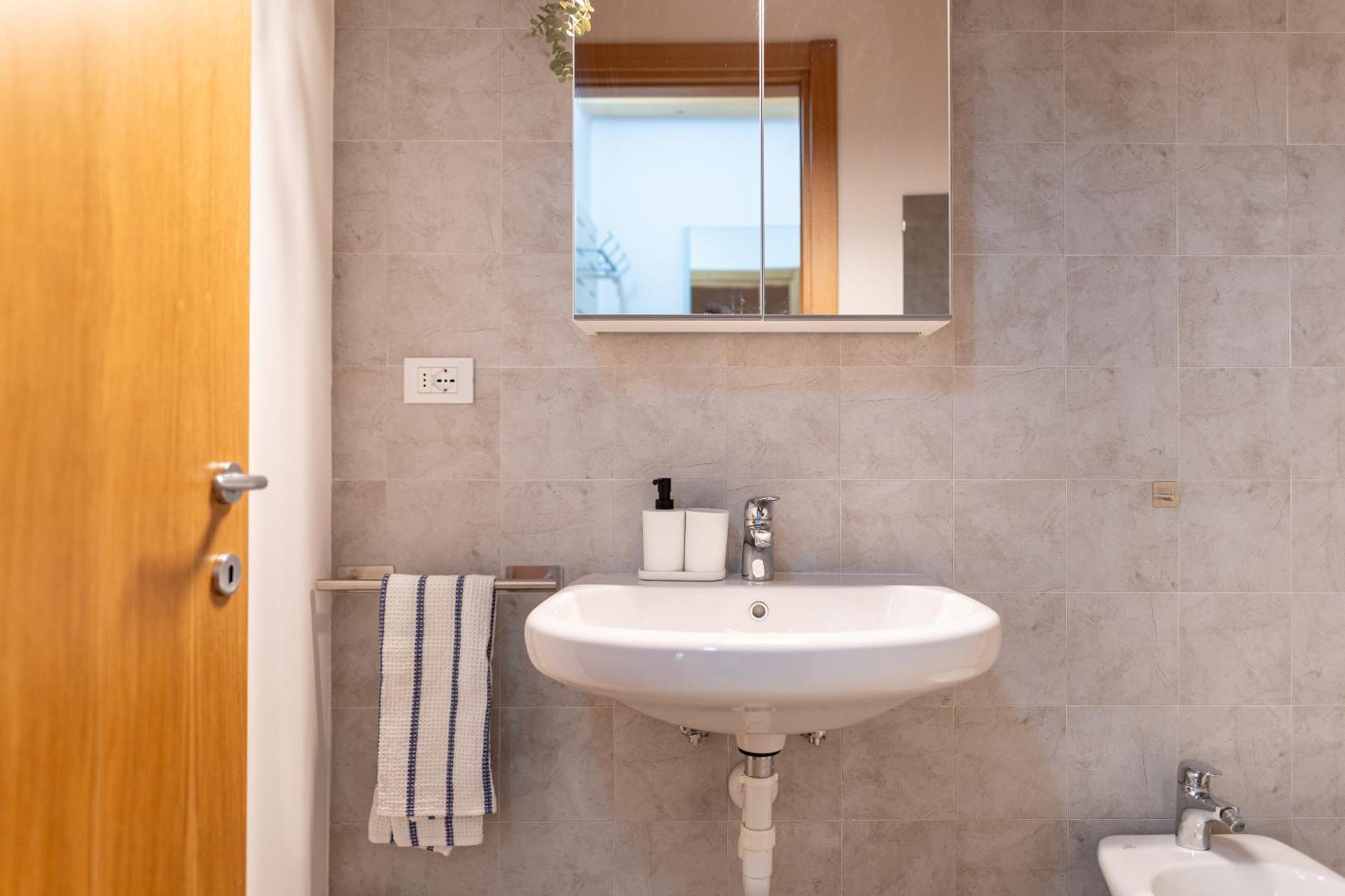 Апартаменты Nest Living Sunset 42 Удине Экстерьер фото
